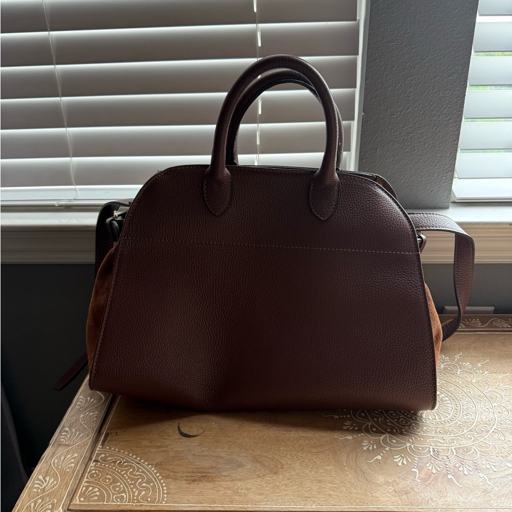 Elegant Brown Leather Handbag